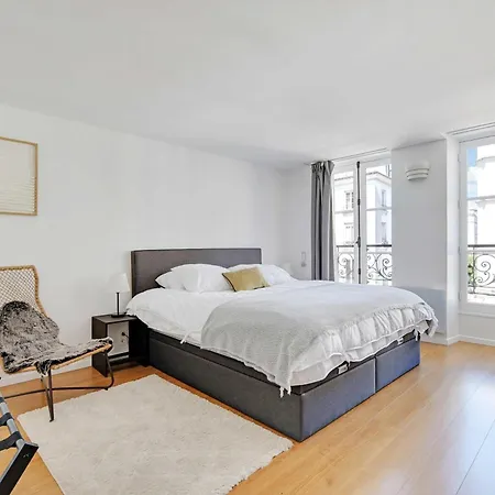 아파트 Elegant - 1bdr 4p - Marais Place Des Vosges 파리
